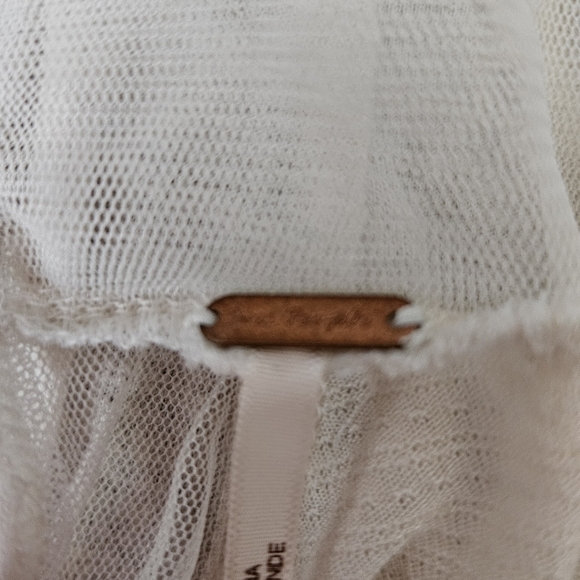 Free People Womens Saheli Mesh Embroidery Blouse Sz Small Coquette Romantic - Picture 10 of 10